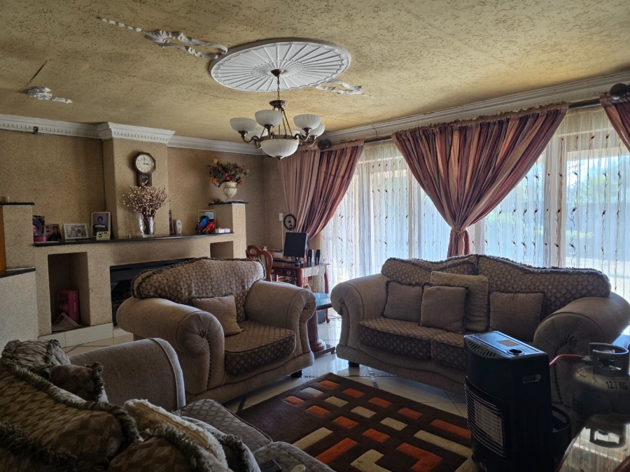 3 Bedroom Property for Sale in Vaalpark Free State